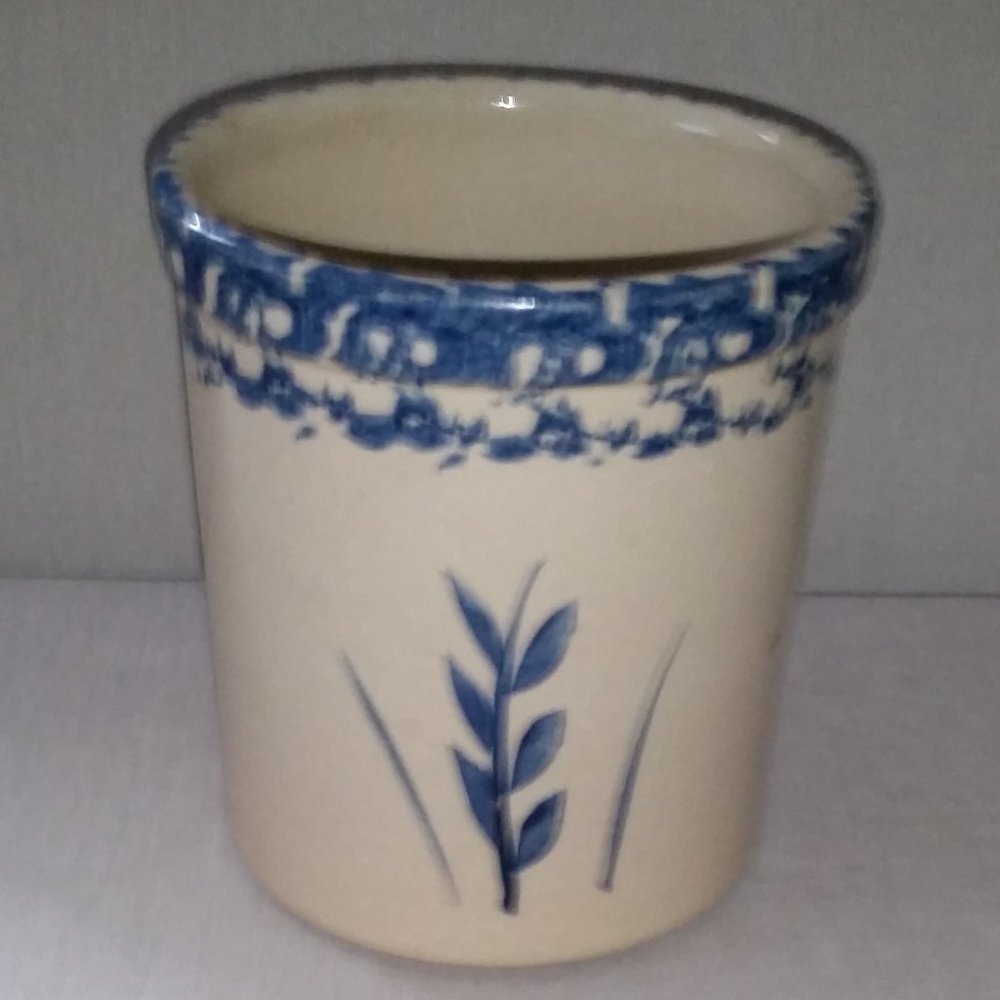 Vintage 1940s RRP USA 1qt blue wheat spongeware Roseville crock  EUC
